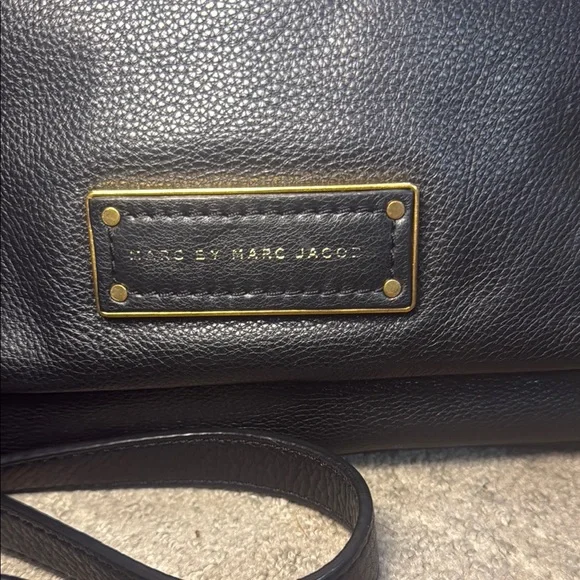Black Leather Handbag - Picture 3 of 14